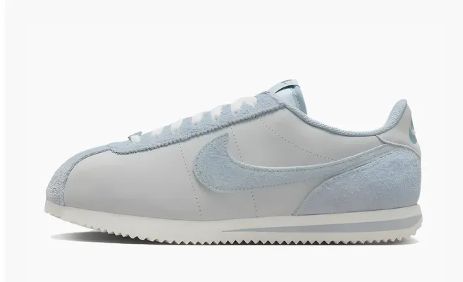 Кроссовки Nike Cortez Premium Leather WMNS «Pure Platinum Armory Blue» golubye