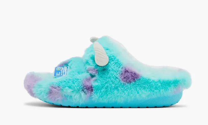  Crocs Classic Cozzzy Sandal x Monsters Inc. «Sulley» golubye