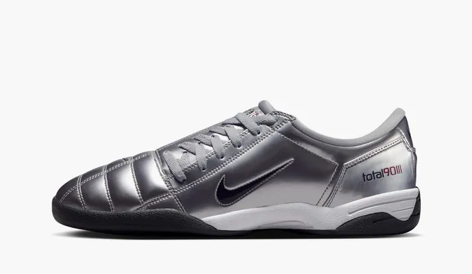  Nike Total 90 3 SP «Metallic Silver Red» 2025 serebryanyy