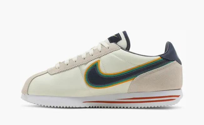 Кроссовки Nike Cortez Basic Premium «Coconut Milk Thunder Blue» kremovye