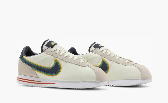 Кроссовки Nike Cortez Basic Premium «Coconut Milk Thunder Blue» kremovye