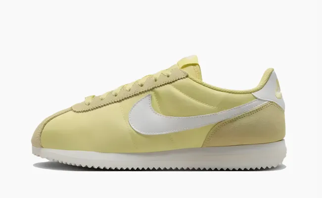 Кроссовки Nike Cortez Txt «Soft Yellow» zhyeltye