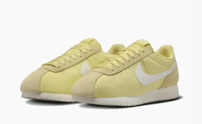 Кроссовки Nike Cortez Txt «Soft Yellow» zhyeltye