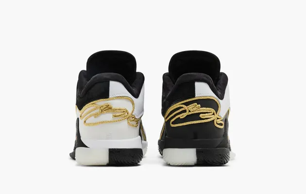 Nike LeBron 22 «Mogul» belye