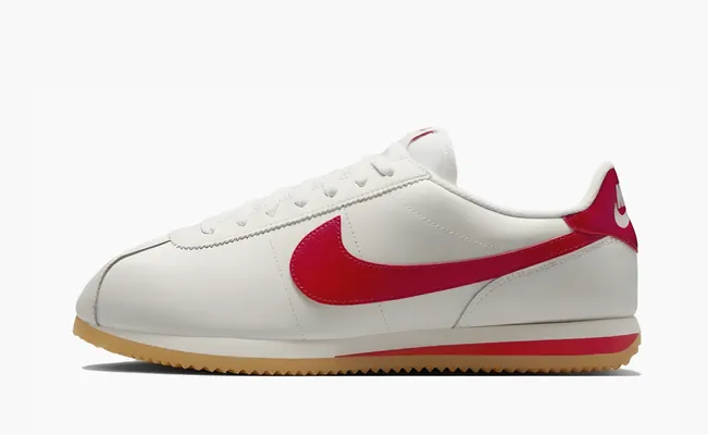 Кроссовки Nike Cortez «Sail University Red Gum» kremovye
