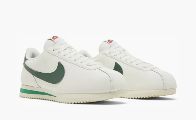 Кроссовки Nike Cortez WMNS «Gorge Green» kremovye