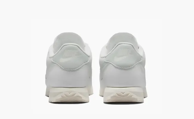 Кроссовки Nike Cortez WMNS «White Light Silver» belye