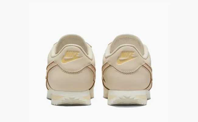 Кроссовки Nike Cortez SE WMNS «World Make Mexico» bezhevye
