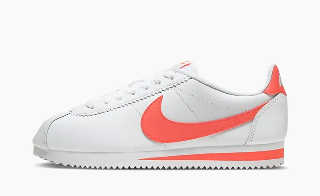 Кроссовки Nike Classic Cortez Leather WMNS «White Magic Ember» belye