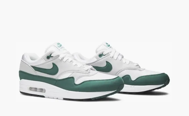 Кроссовки Nike Air Max 1 «Evergreen» zelyenye
