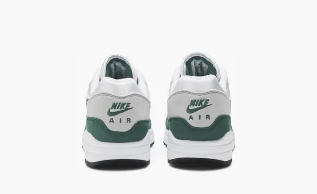 Кроссовки Nike Air Max 1 «Evergreen» zelyenye