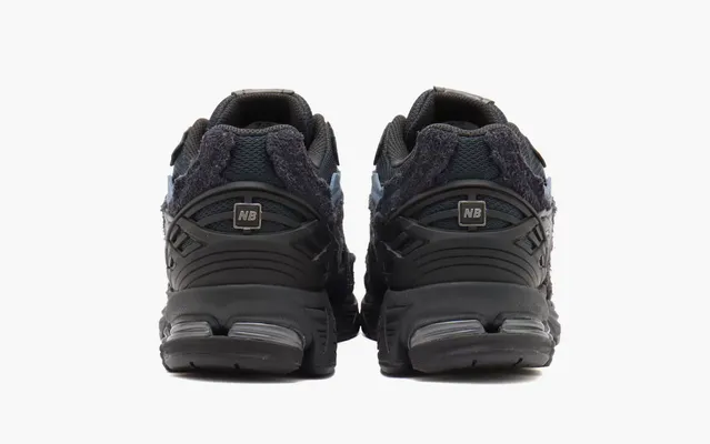 Кроссовки New Balance 1906D x atmos «Protection Pack - Deep Sea» chyernye
