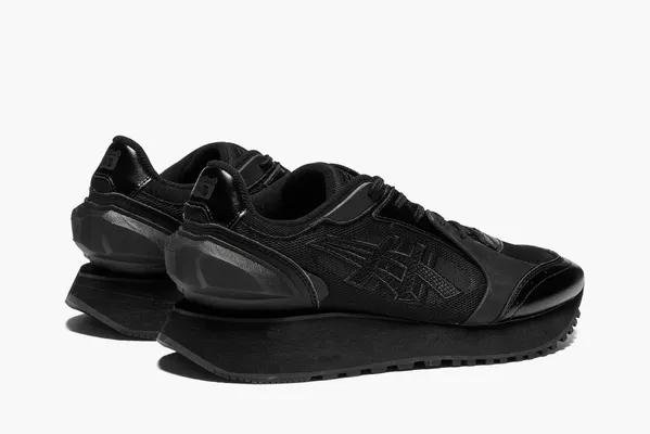  Asics Onitsuka Tiger Moage Co «Black/Graphite Grey» chyernye