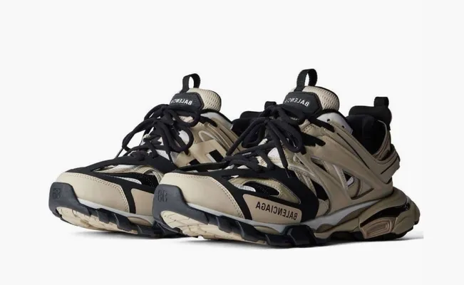 Кроссовки Balenciaga Track Sneakers «Beige and Black Mesh and Nylon» bezhevye