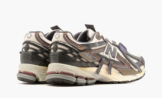  New Balance 1906A «Crimson Sea Salt» kremovye