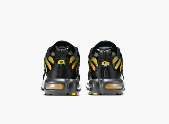  Nike Air Max Plus «Black University Gold» chyernye