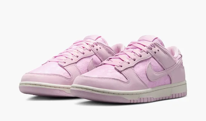 Кроссовки Nike Dunk Low WMNS «Lace Pack - Regal Pink» rozovye