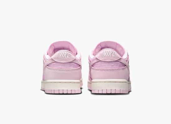 Кроссовки Nike Dunk Low WMNS «Lace Pack - Regal Pink» rozovye