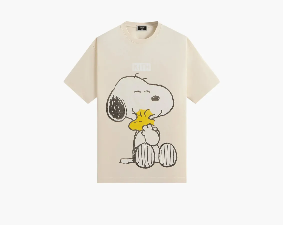 Kith For Peanuts Hug Vintage Tee «Sandrift»