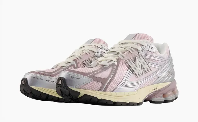 Кроссовки New Balance 1906R «Pastels Silver Pink» rozovye