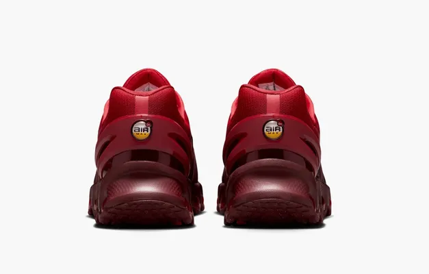  Nike Air Max DN8 WMNS «University Red» krasnye 