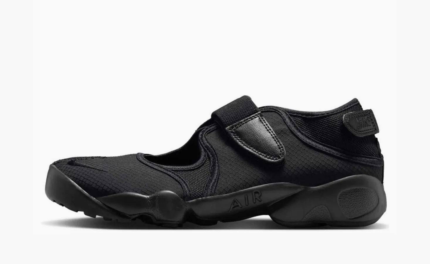 Air Rift Breathe WMNS «Triple Black»