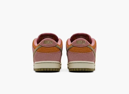 Кроссовки Nike Dunk Low SB «Red Stardust» oranzhevye