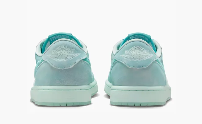 Кроссовки Air Jordan 1 Retro Low OG WNNS «Washed Teal» zelyenye