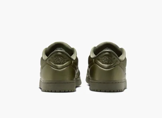 Кроссовки Air Jordan 1 Low Method of Make WMNS «Satin Medium Olive» zelyenye