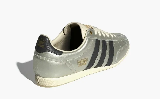 Кроссовки Adidas Japan WMNS «Alumina Black» металлический