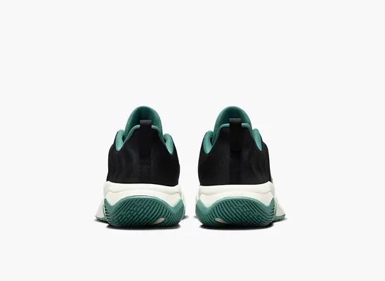  Nike Giannis Immortality 4 GS  «Black Bicoastal Pale Ivory Metallic Gold» chyernye