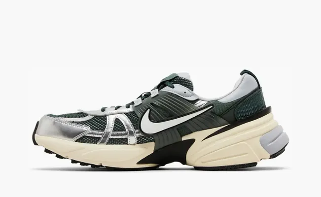 Кроссовки Nike V2K Run «Vintage Green» zelyenye