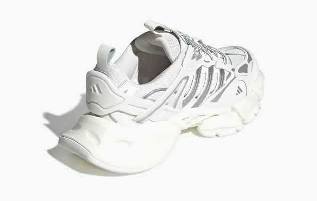  Adidas XLG Runner Deluxe «Core White Silver Metallic» belye