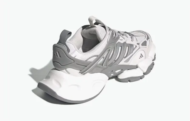  Adidas XLG Runner Deluxe «Crystal White Silver Metallic Grey» serye