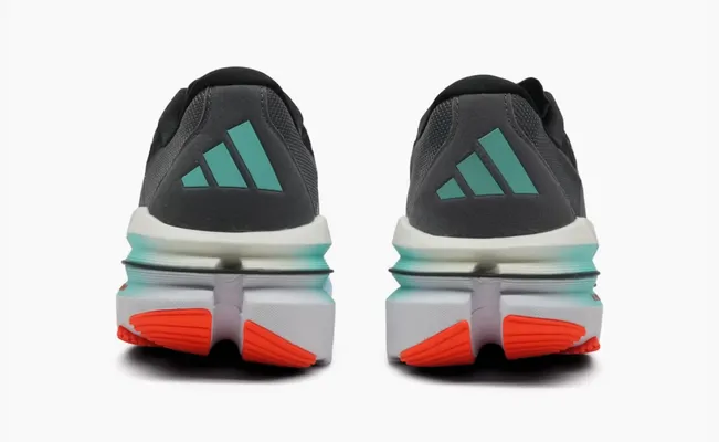 Adidas Adidas Adistar Byd «Core Black Iron Metallic Flash Aqua» chyernye