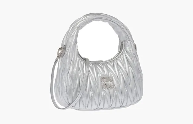 Сумки Miu Miu Wander matelassé nappa leather hobo bag «Silver» серебряный
