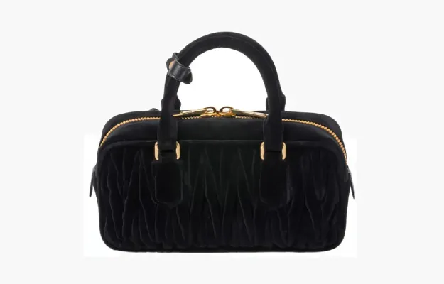 Сумки Miu Miu Arcadie Matelasse Tote Bag «Black» черный
