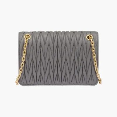 Сумки Miu Miu Matelassé Shoulder Bag «Grey» серый
