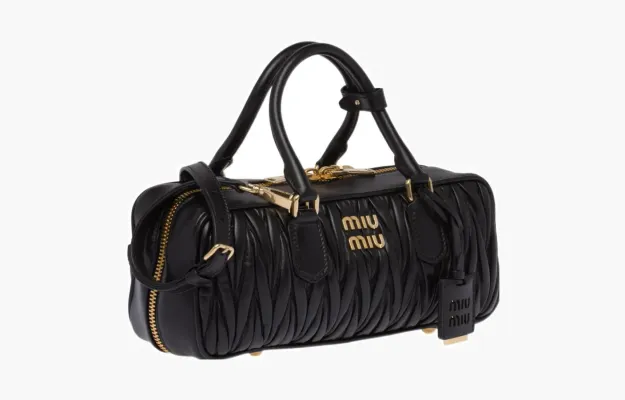 Сумки Miu Miu Wide Arcadie Matelassé Nappa Leather Bag «Black» черный