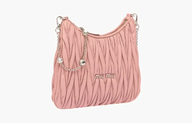 Сумки Miu Miu Matelasse Nappa Leather Shoulder Bag «Opal» розовый