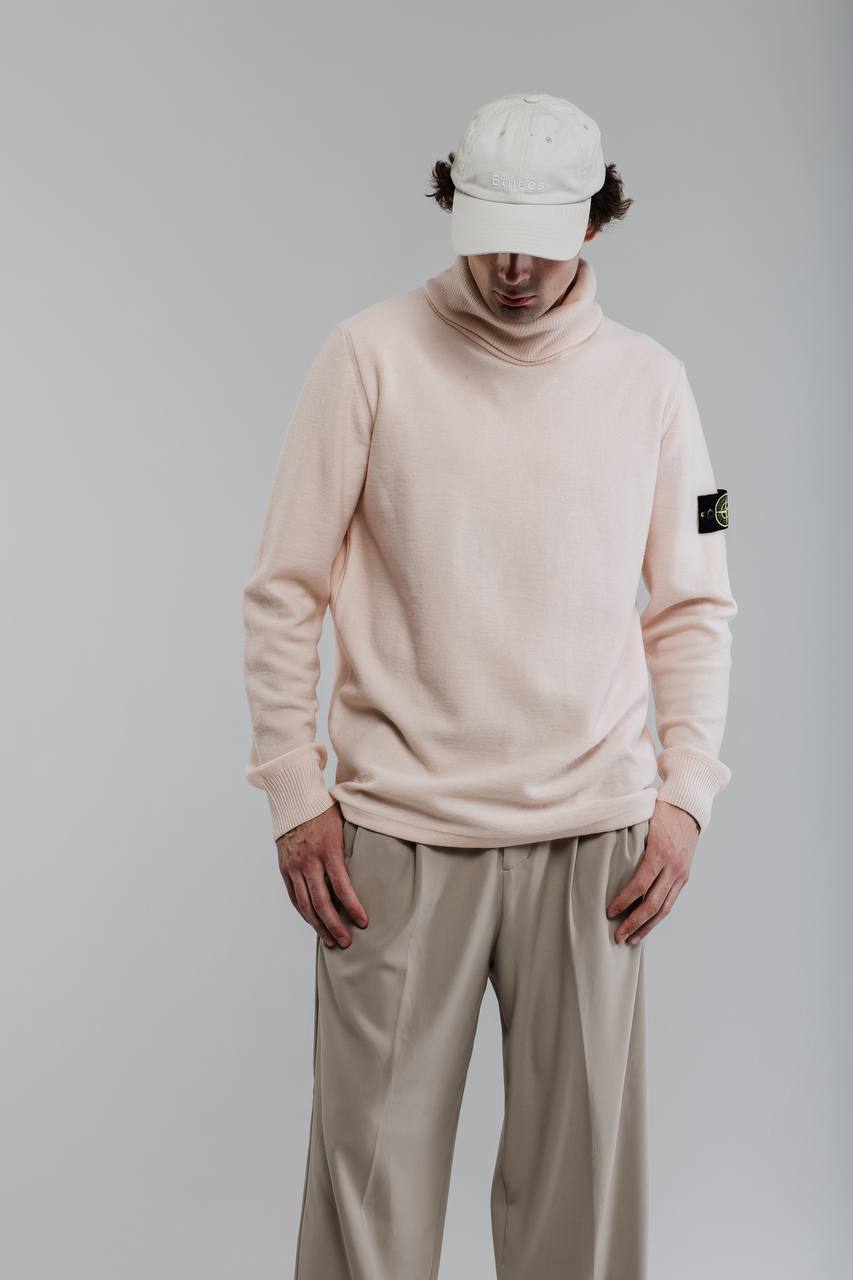 Классический образ на базе New Balance и Stone Island
